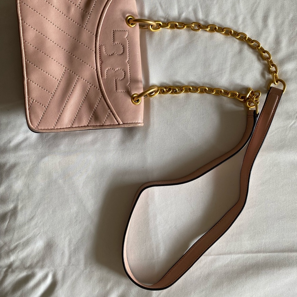 Small Pink Tory Burch crossbody